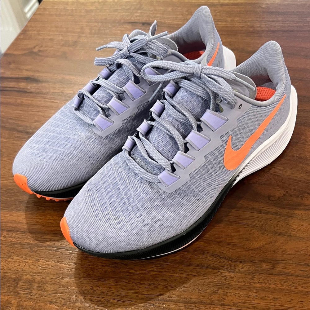 Nike Women’s size 6.5 Air Zoom Pegasus 37 in lavender base, neon coral pop